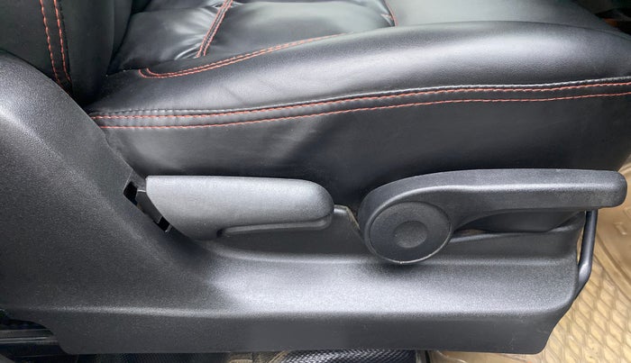 2019 Maruti Vitara Brezza ZDI, Diesel, Manual, 64,524 km, Driver Side Adjustment Panel
