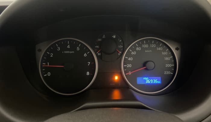 2013 Hyundai i20 MAGNA (O) 1.2, Petrol, Manual, 36,911 km, Odometer Image