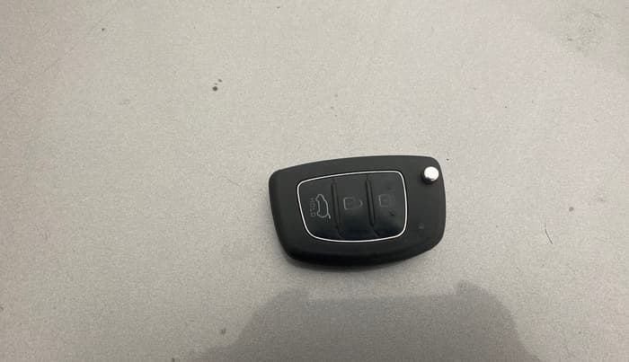 2013 Hyundai i20 MAGNA (O) 1.2, Petrol, Manual, 36,911 km, Key Close Up