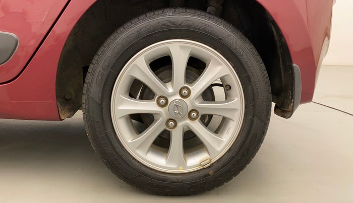 2015 Hyundai Grand i10 ASTA AT 1.2 KAPPA VTVT, Petrol, Automatic, 11,133 km, Left Rear Wheel