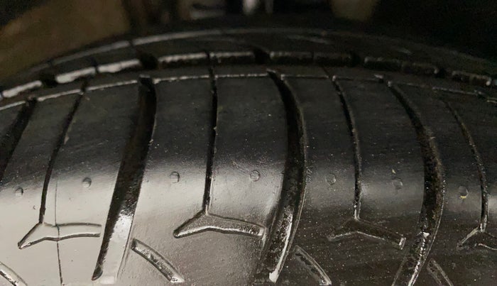 2019 Skoda Rapid STYLE 1.6 MPI AT, Petrol, Automatic, 54,489 km, Right Front Tyre Tread