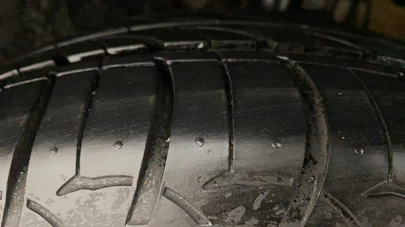 2019 Skoda Rapid STYLE 1.6 MPI AT, Petrol, Automatic, 54,489 km, Left Front Tyre Tread