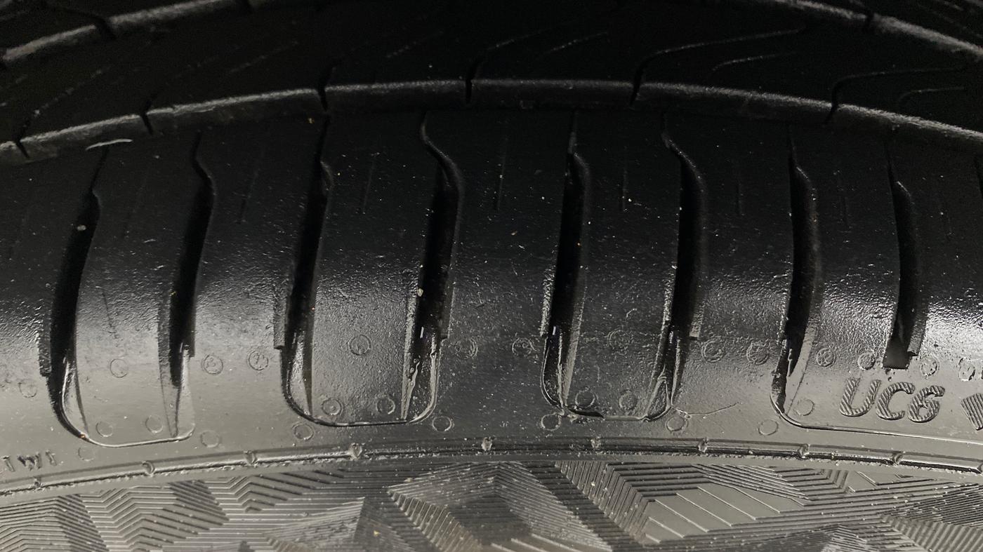 2021 Skoda Rapid STYLE TSI, Petrol, Manual, 49,727 km, Left Front Tyre Tread