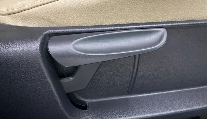 2021 Skoda Rapid STYLE TSI, Petrol, Manual, 49,756 km, Driver Side Adjustment Panel