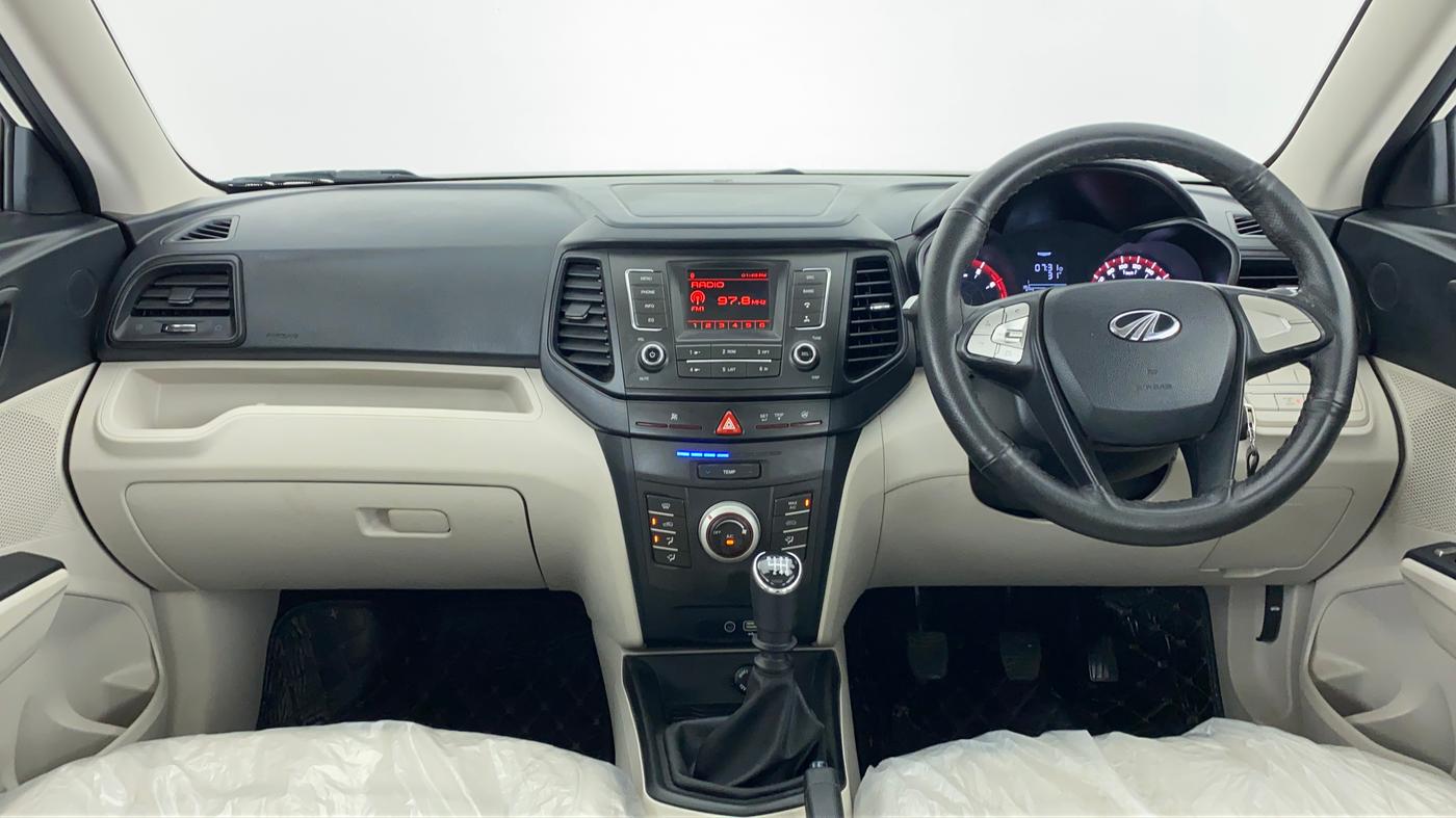 2021 Mahindra XUV300 1.2 W6 MT, Petrol, Manual, 5,184 km, Dashboard