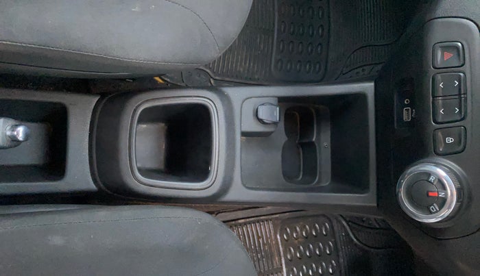 2018 Renault Kwid RXT 1.0 AMT, Petrol, Automatic, 30,142 km, Gear Lever