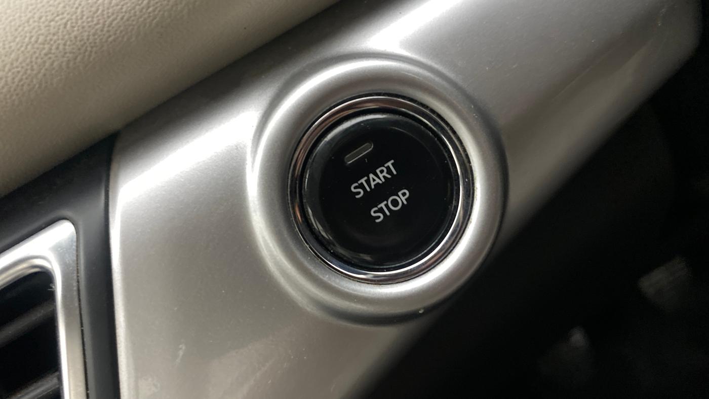2023 Mahindra XUV700 AX 7 D MT 7 STR, Diesel, Manual, 47,113 km, Keyless Start/ Stop Button