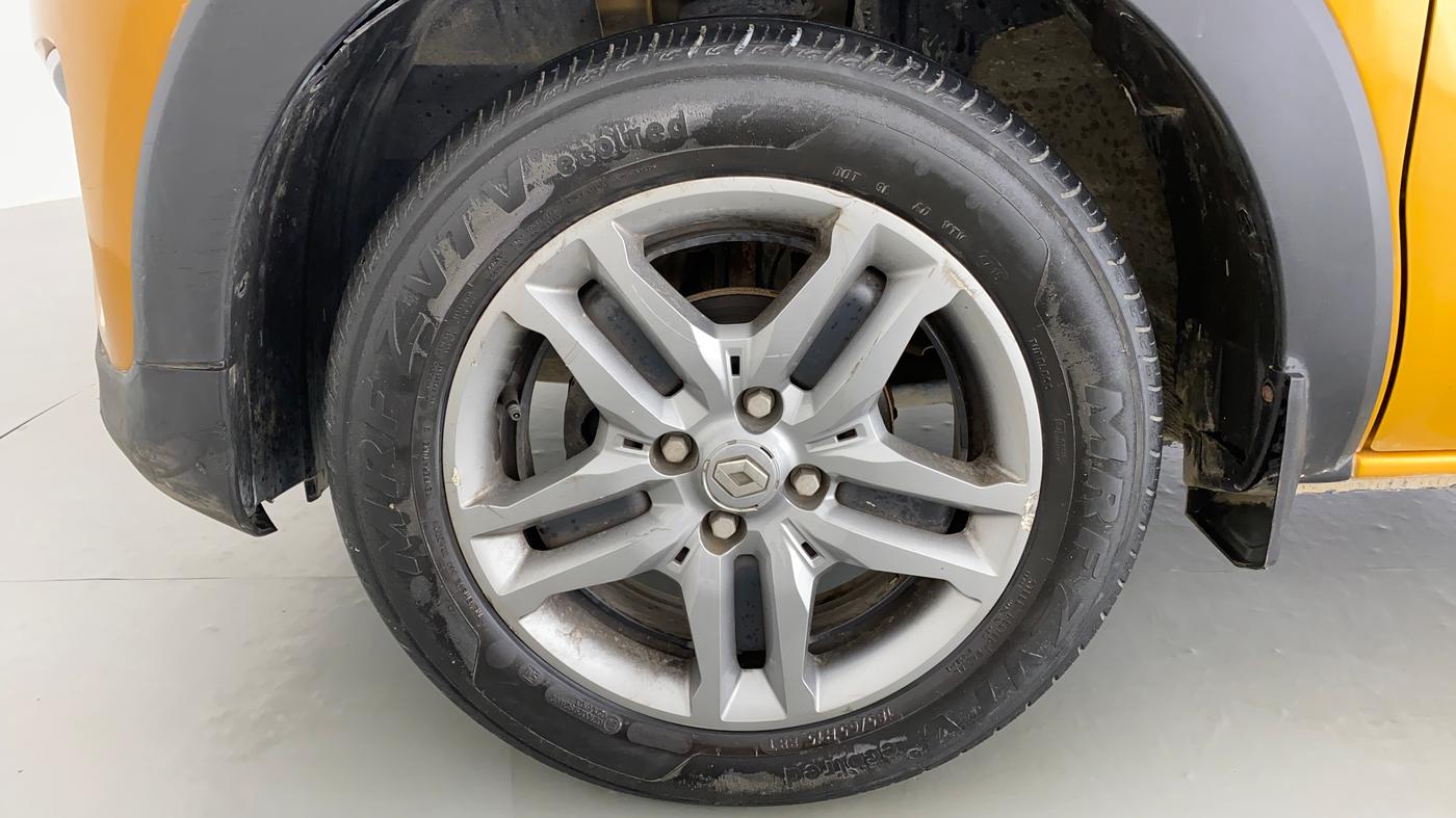 2020 Renault TRIBER RXZ AT, Petrol, Automatic, 23,859 km, Left Front Wheel