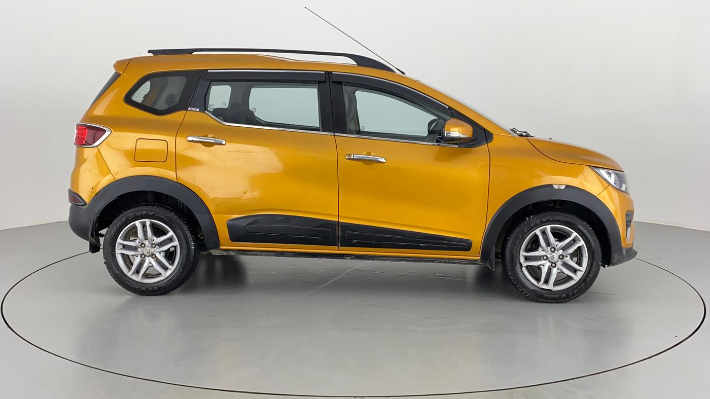 2020 Renault TRIBER RXZ AT, Petrol, Automatic, 23,859 km, Right Side View