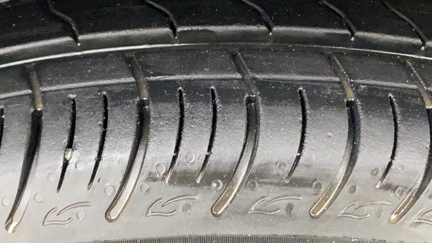 2022 Maruti Baleno DELTA PETROL 1.2, Petrol, Manual, 41,448 km, Right Front Tyre Tread