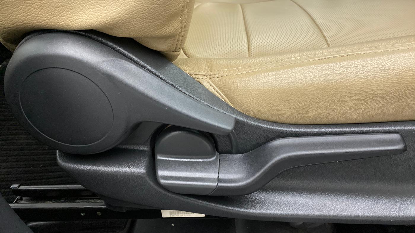 2019 Honda Amaze 1.2 SMT I VTEC, Petrol, Manual, 17,558 km, Driver Side Adjustment Panel