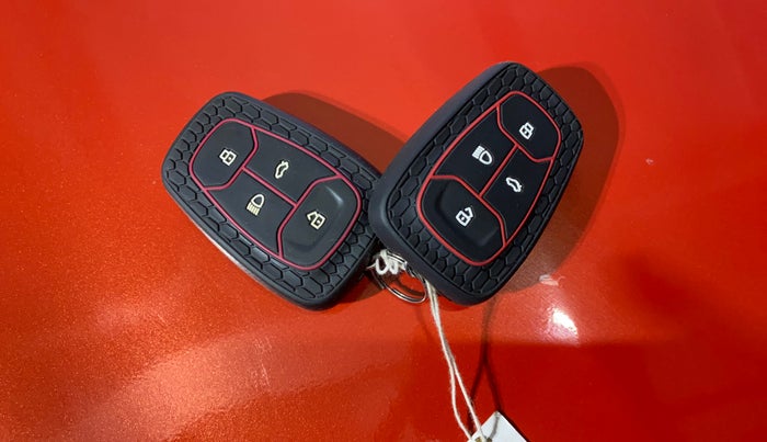 2022 Tata TIAGO NRG XZ AMT, Petrol, Automatic, 26,962 km, Key Close Up