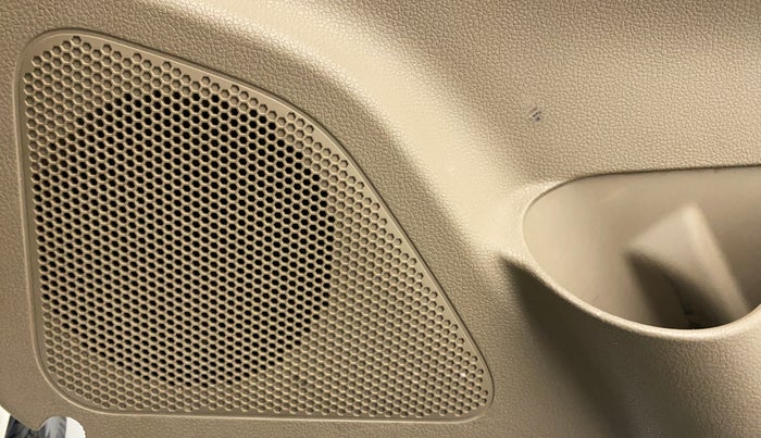 2018 Mahindra TUV300 T6 PLUS, Diesel, Manual, 94,669 km, Speaker