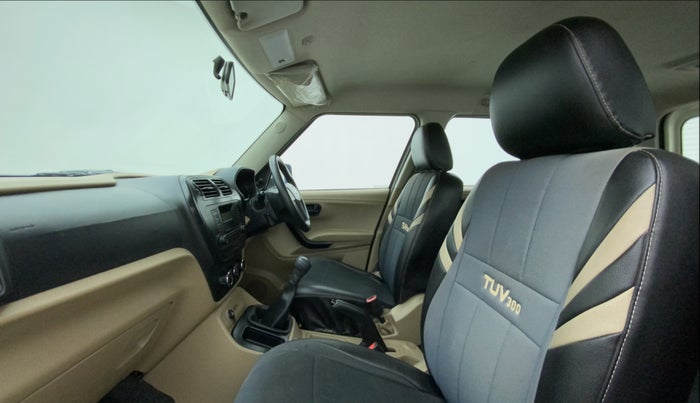 2018 Mahindra TUV300 T6 PLUS, Diesel, Manual, 94,669 km, Right Side Front Door Cabin