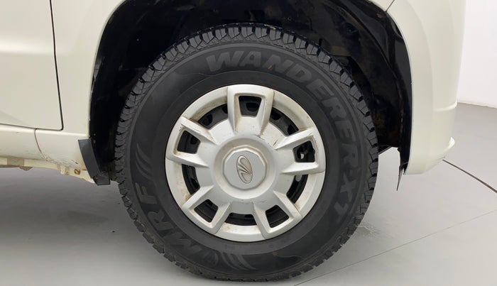 2018 Mahindra TUV300 T6 PLUS, Diesel, Manual, 94,669 km, Right Front Wheel