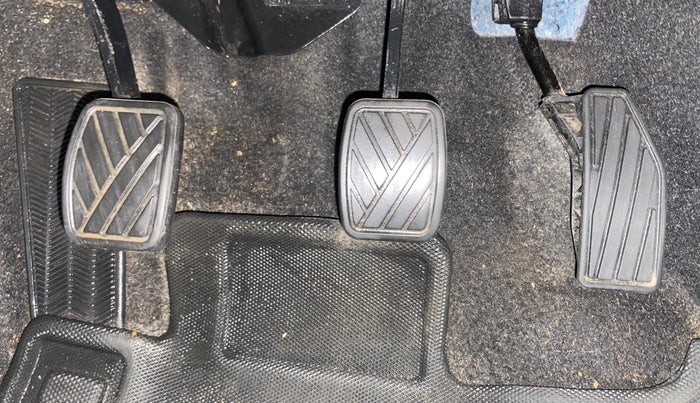 2024 Maruti Swift VXi (O), Petrol, Manual, 21,424 km, Pedals