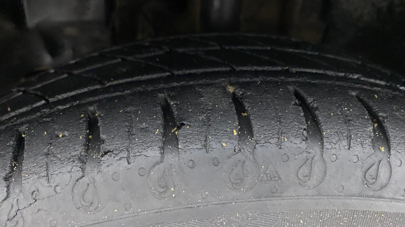 2020 Tata TIGOR XM PETROL, Petrol, Manual, 32,248 km, Left Front Tyre Tread