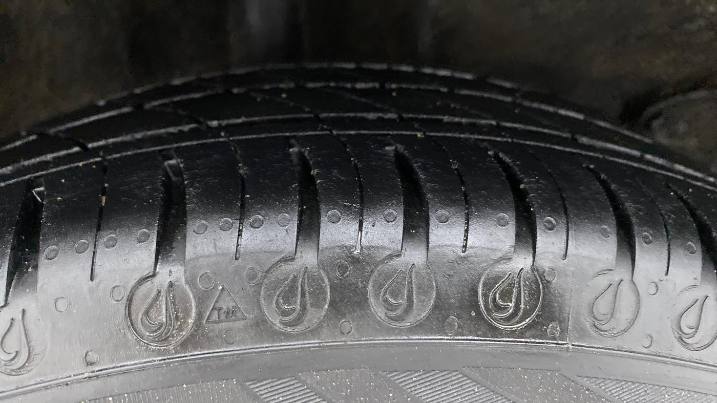 2020 Tata TIGOR XM PETROL, Petrol, Manual, 32,248 km, Right Rear Tyre Tread