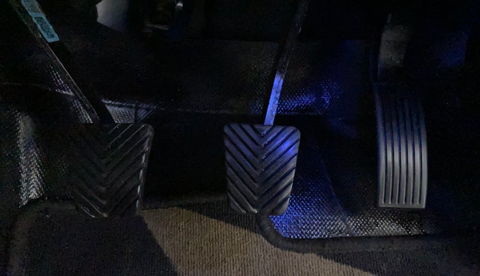 2021 Hyundai NEW I20 ASTA (O) 1.5 CRDI MT, Diesel, Manual, 29,393 km, Pedals