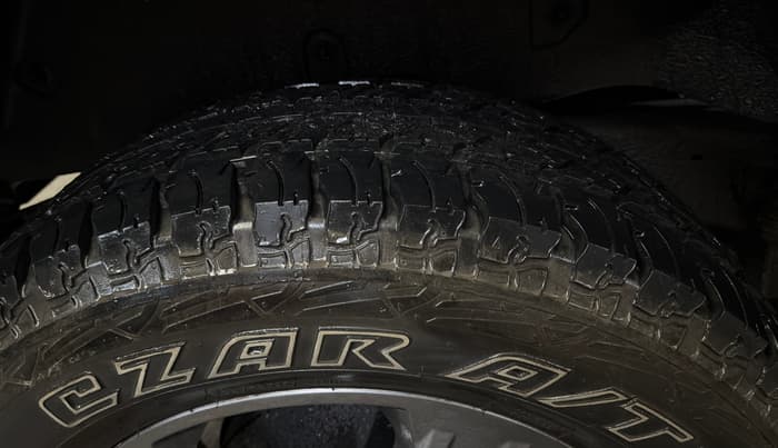 2022 Mahindra Thar LX PETROL HT 4WD AT, Petrol, Automatic, 15,193 km, Right Rear Tyre Tread