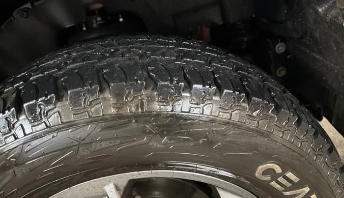 2022 Mahindra Thar LX PETROL HT 4WD AT, Petrol, Automatic, 15,193 km, Right Front Tyre Tread