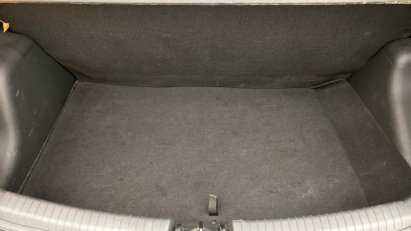 2017 Hyundai Grand i10 ASTA 1.2 KAPPA VTVT, Petrol, Manual, 27,699 km, Boot Inside
