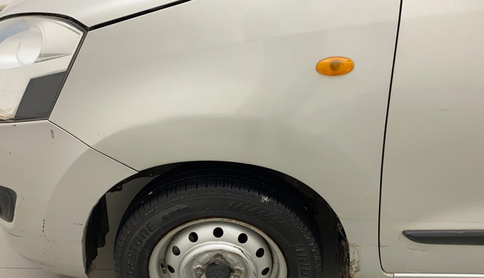 2014 Maruti Wagon R 1.0 LXI, Petrol, Manual, 65,014 km, Left fender - Minor scratches