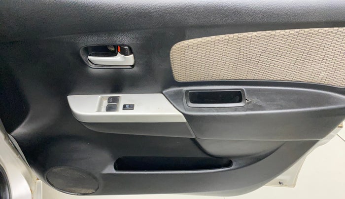 2014 Maruti Wagon R 1.0 LXI, Petrol, Manual, 65,014 km, Driver Side Door Panels Control
