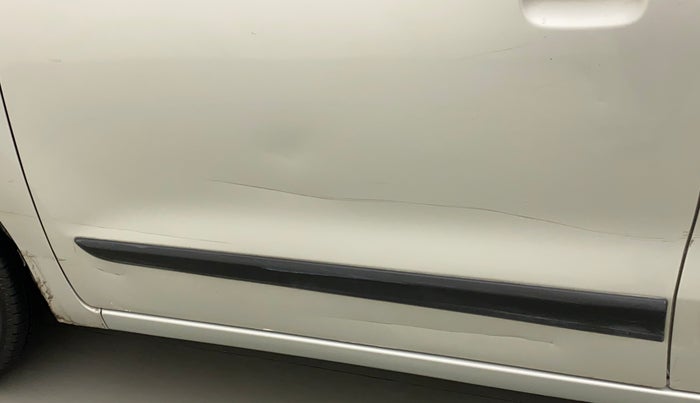 2014 Maruti Wagon R 1.0 LXI, Petrol, Manual, 65,014 km, Front passenger door - Slightly dented