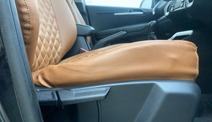 2022 KIA SONET HTK PLUS 1.2, Petrol, Manual, 26,983 km, Driver Side Adjustment Panel