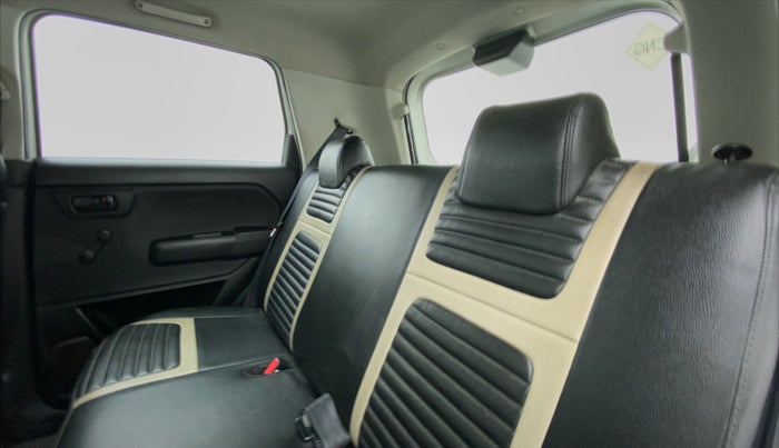 2020 Maruti New Wagon-R LXI CNG 1.0 L, CNG, Manual, 46,588 km, Right Side Rear Door Cabin