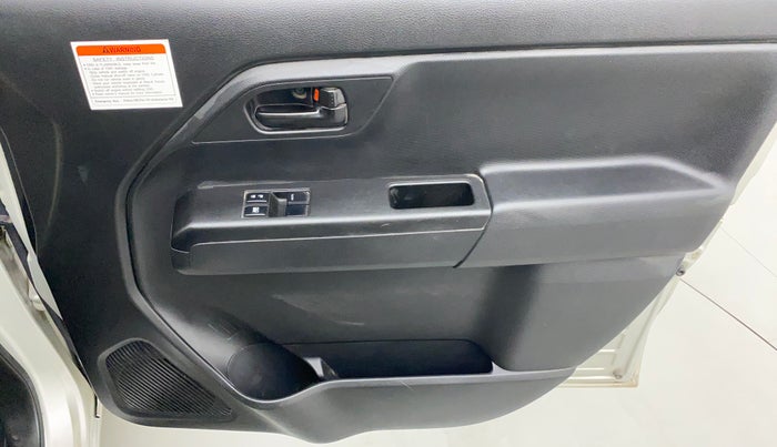2020 Maruti New Wagon-R LXI CNG 1.0 L, CNG, Manual, 46,588 km, Driver Side Door Panels Control