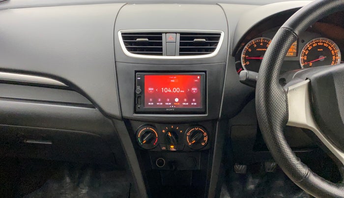 2014 Maruti Swift VXI, Petrol, Manual, 54,601 km, Air Conditioner