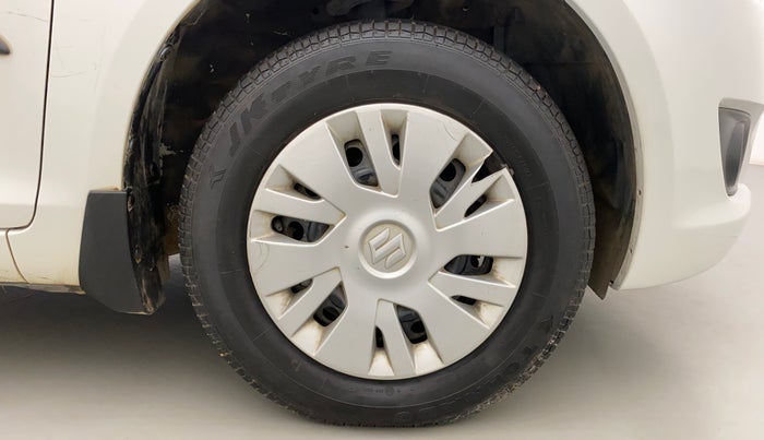 2014 Maruti Swift VXI, Petrol, Manual, 54,601 km, Right Front Wheel
