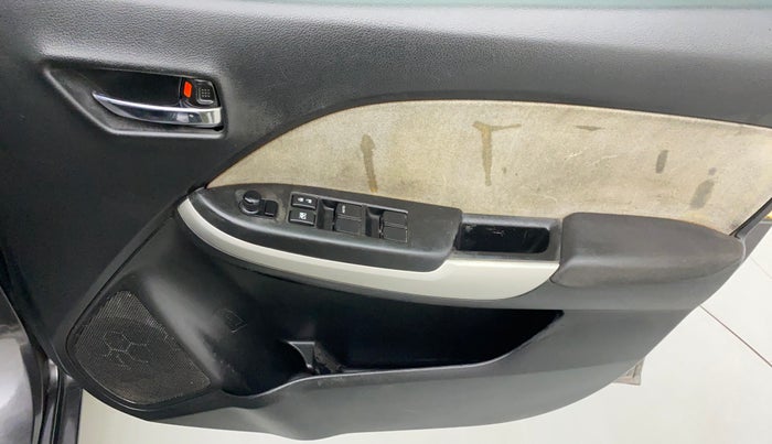 2016 Maruti Baleno ALPHA PETROL 1.2, Petrol, Manual, 53,429 km, Driver Side Door Panels Control