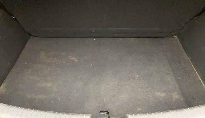 2018 Hyundai Grand i10 SPORTZ 1.2 KAPPA VTVT, Petrol, Manual, 66,358 km, Boot Inside