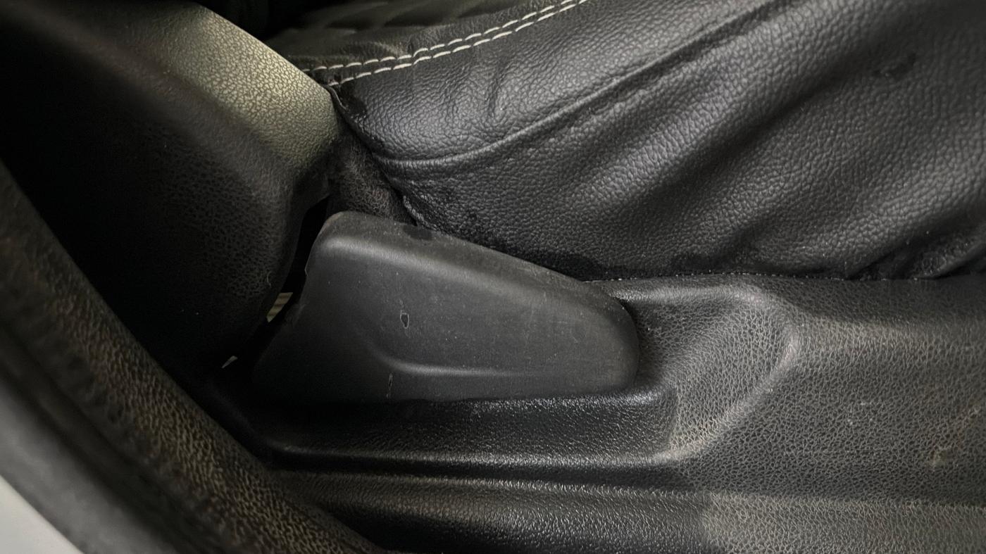 2019 Renault Kwid RXL 1.0, Petrol, Manual, 62,667 km, Driver Side Adjustment Panel