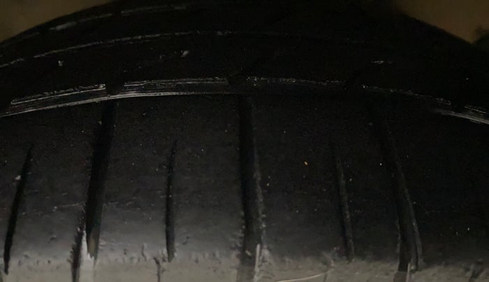 2013 Hyundai i20 SPORTZ 1.2, Petrol, Manual, 54,192 km, Right Front Tyre Tread