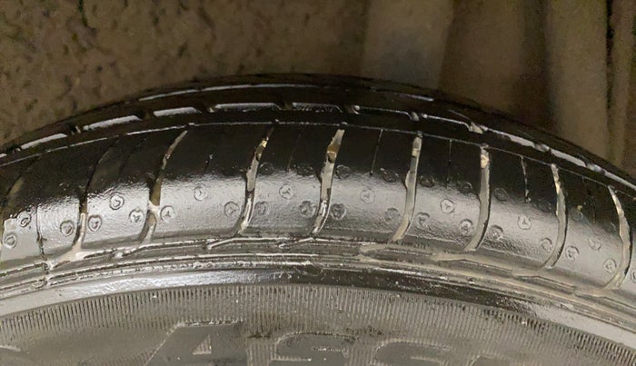 2017 Maruti Celerio VXI CNG, CNG, Manual, 69,934 km, Left Rear Tyre Tread