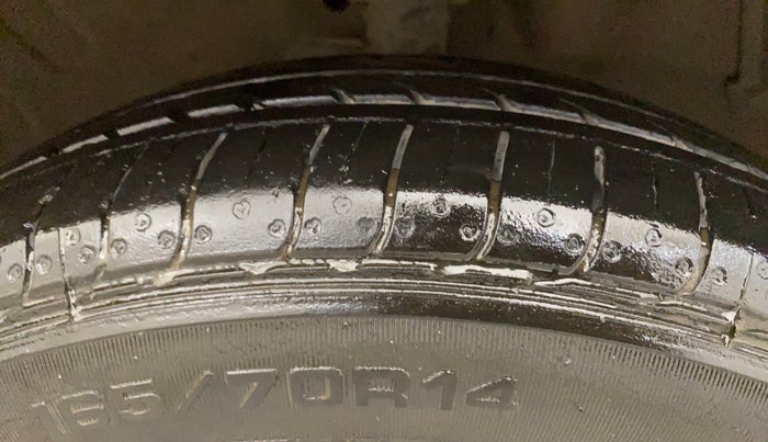 2017 Maruti Celerio VXI CNG, CNG, Manual, 69,934 km, Right Front Tyre Tread