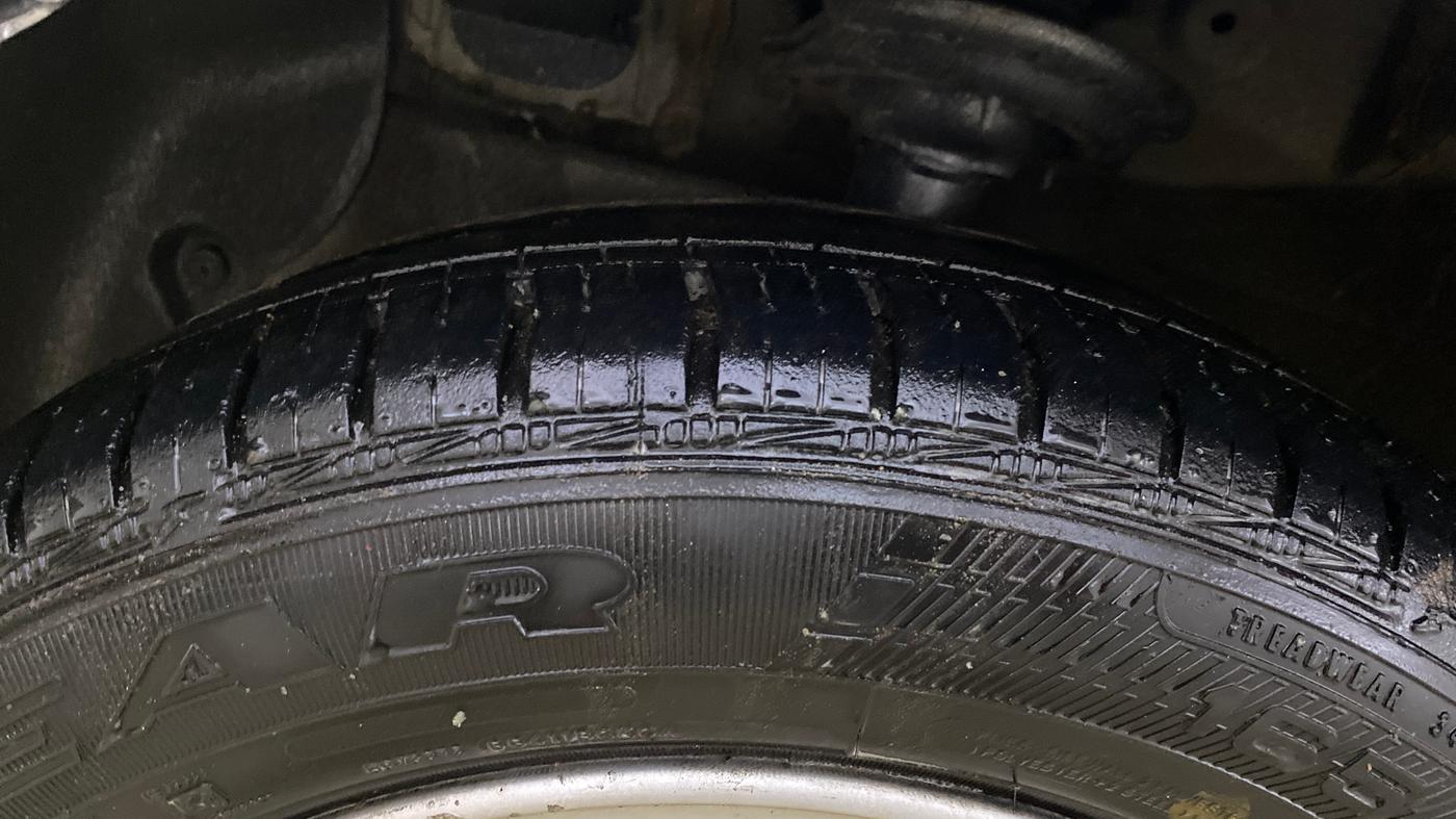 2015 Hyundai Grand i10 ASTA AT 1.2 KAPPA VTVT, Petrol, Automatic, 45,030 km, Left Front Tyre Tread
