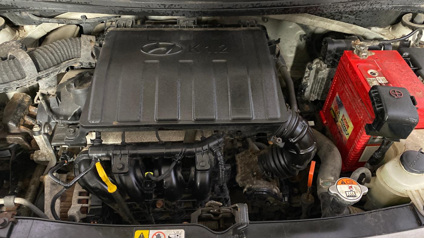 2015 Hyundai Grand i10 ASTA AT 1.2 KAPPA VTVT, Petrol, Automatic, 45,030 km, Engine View