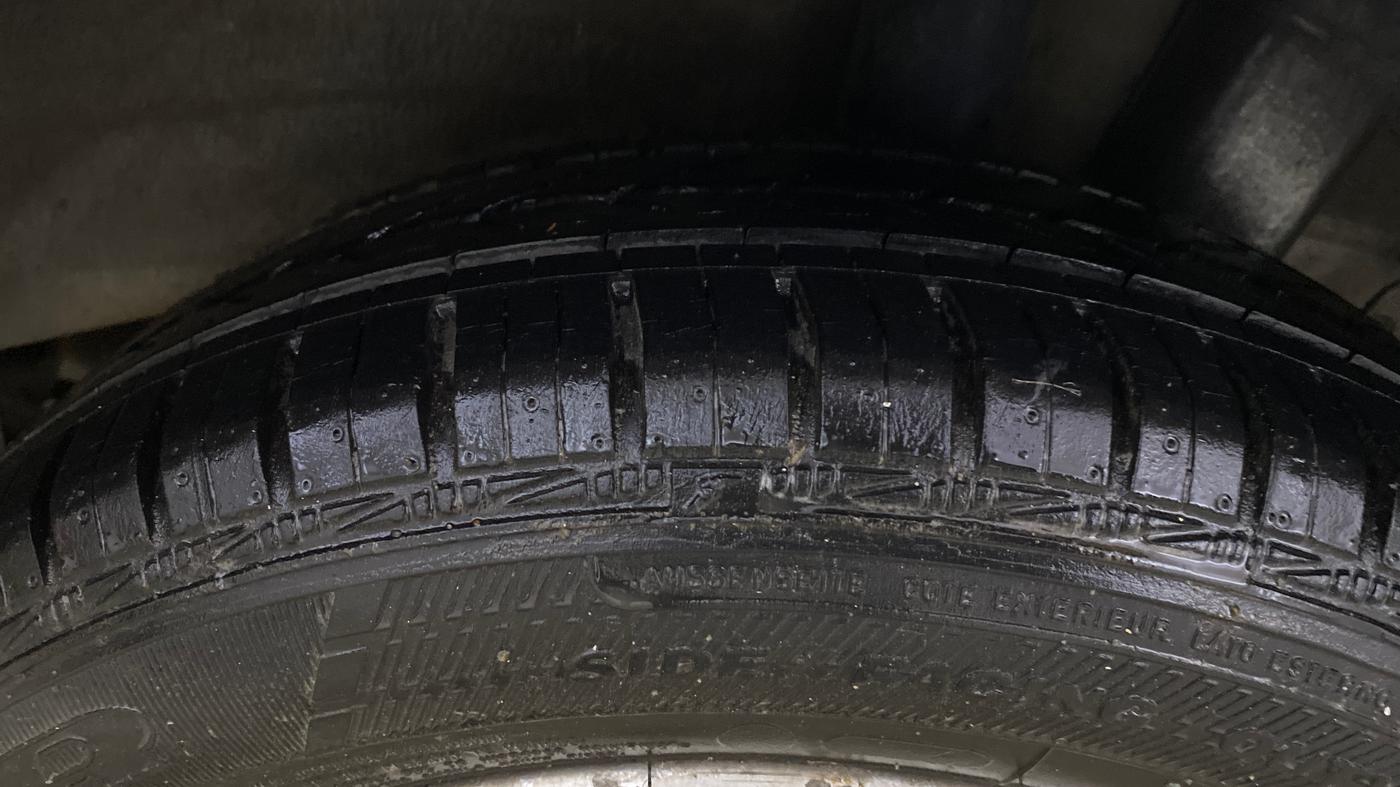 2015 Hyundai Grand i10 ASTA AT 1.2 KAPPA VTVT, Petrol, Automatic, 45,030 km, Left Rear Tyre Tread