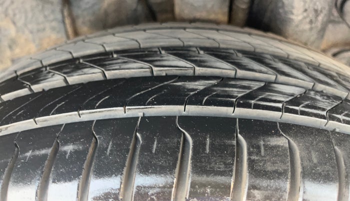 2018 Hyundai Elite i20 ASTA 1.2 (O), Petrol, Manual, 65,406 km, Left Rear Tyre Tread