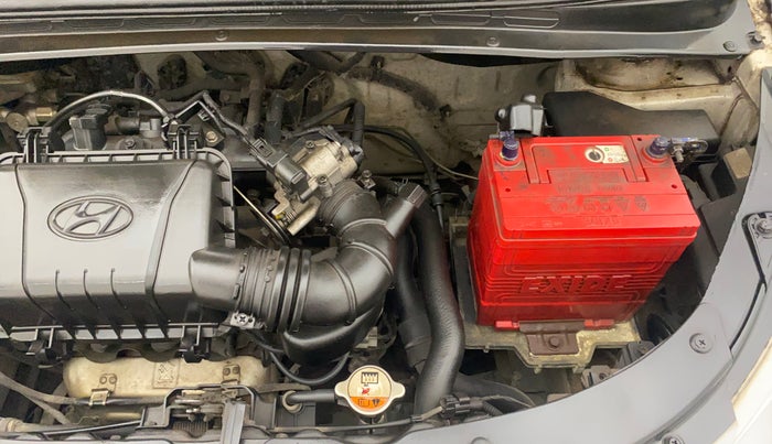 2014 Hyundai i10 SPORTZ 1.1, Petrol, Manual, 57,816 km, Engine View - Left