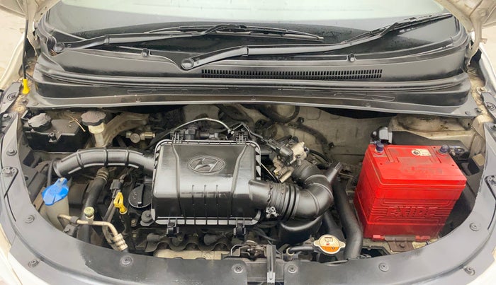 2014 Hyundai i10 SPORTZ 1.1, Petrol, Manual, 57,816 km, Engine View