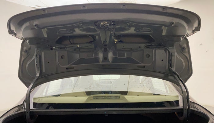2015 Maruti Ciaz ZXI+, Petrol, Manual, 67,874 km, Boot Door Open