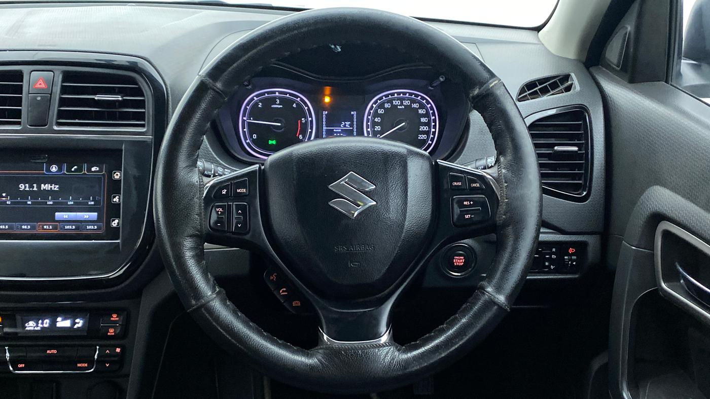 2018 Maruti Vitara Brezza ZDI PLUS, Diesel, Manual, 57,133 km, Steering Wheel Close Up