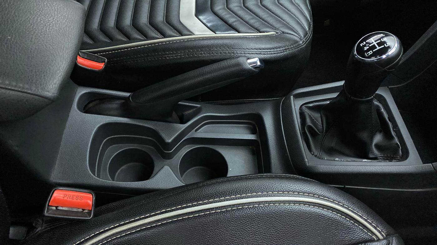 2018 Maruti Vitara Brezza ZDI PLUS, Diesel, Manual, 57,133 km, Gear Lever