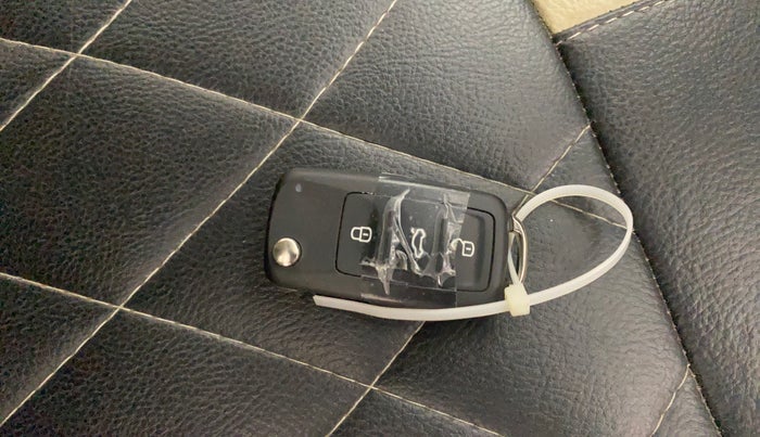 2015 Volkswagen Polo HIGHLINE1.5L, Diesel, Manual, 82,713 km, Key Close Up